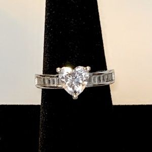 🎁 BOGO ITEM! Sterling Silver and Cubic Zirconia Heart Ring, Size 8